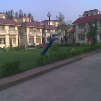 Farm House In Lake Land Country Club, Kolkata 2